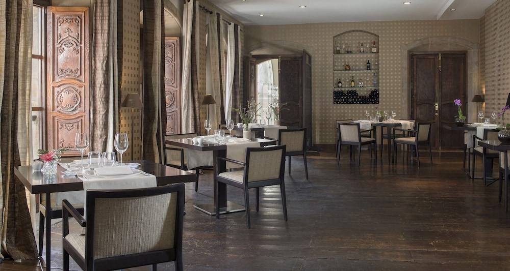 Palacio De Aviles Affiliated By Melia Exteriér fotografie The restaurant