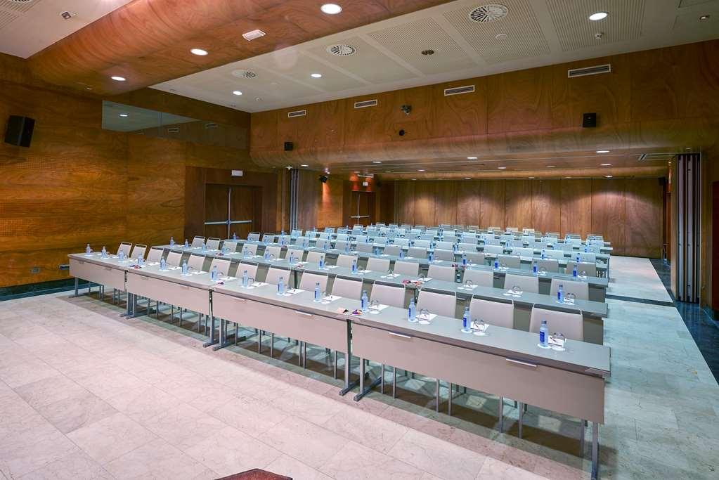 Palacio De Aviles Affiliated By Melia Zařízení fotografie The conference room